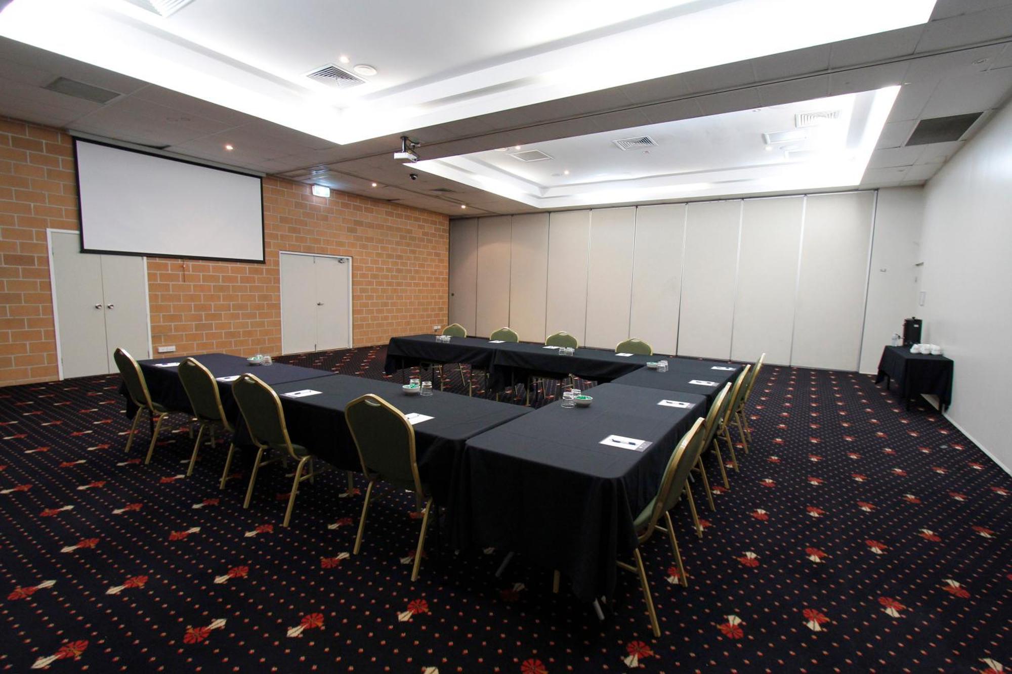ماكاي Windmill Motel & Events Centre المظهر الخارجي الصورة