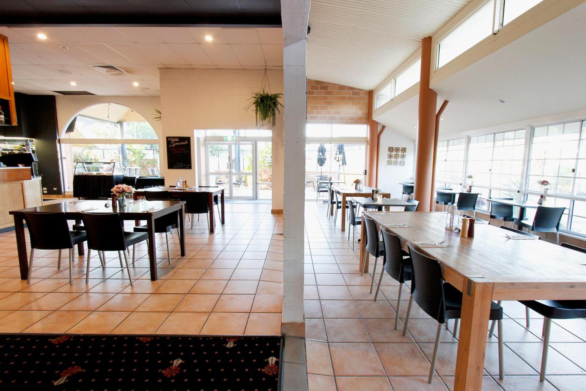ماكاي Windmill Motel & Events Centre المظهر الخارجي الصورة