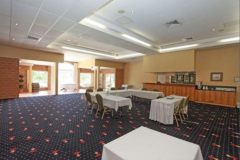 ماكاي Windmill Motel & Events Centre المظهر الخارجي الصورة